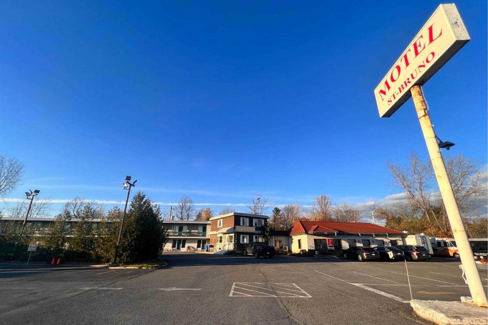 Motel Saint Bruno Экстерьер фото